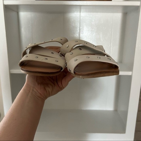 DV Dolce Vita Studded Criss Cross Strap Open Toe Slip On sandals - Picture 3 of 8